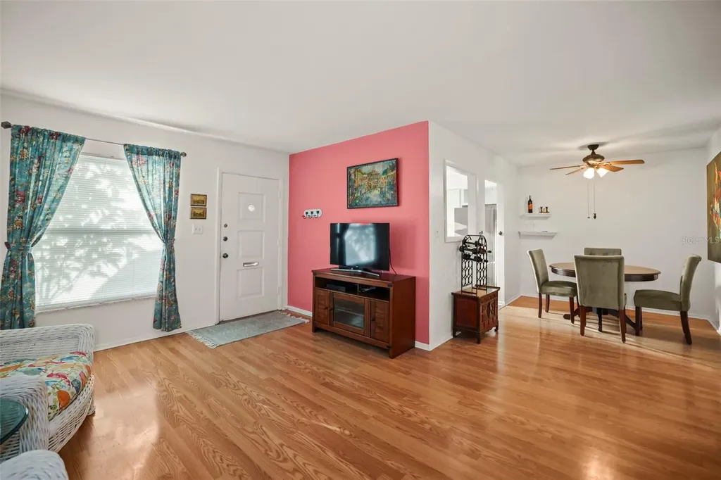 180 Sky Loch Drive W Dunedin FL 34698