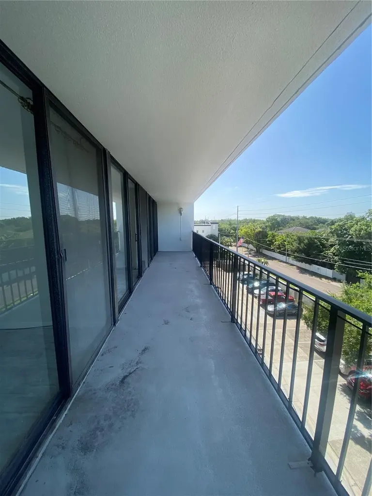 3211 W Swann Avenue Tampa FL 33609