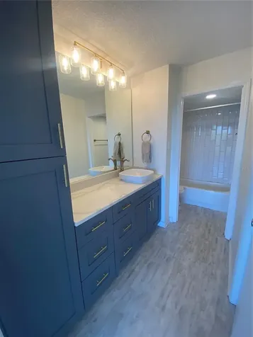 3211 W Swann Avenue Tampa FL 33609