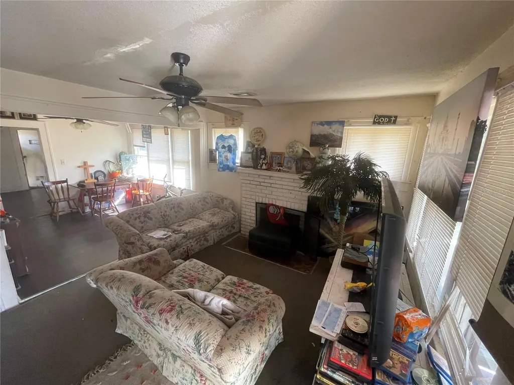 1511 19th Avenue S St Petersburg FL 33705