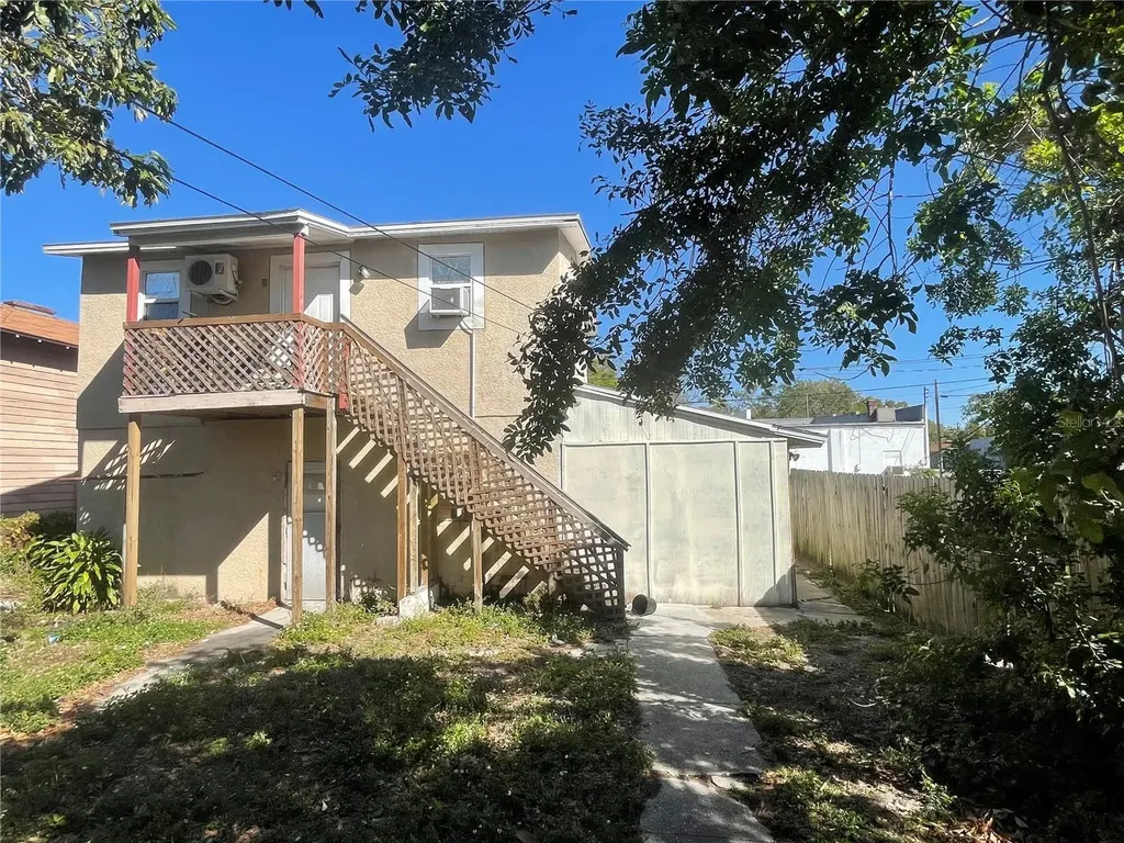 1511 19th Avenue S St Petersburg FL 33705