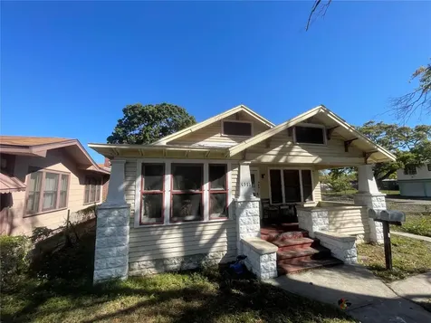1511 19th Avenue S St Petersburg FL 33705