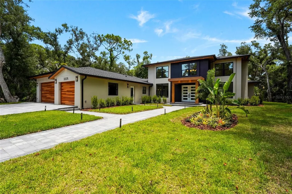 3325 Webber Woods Drive Sarasota FL 34240