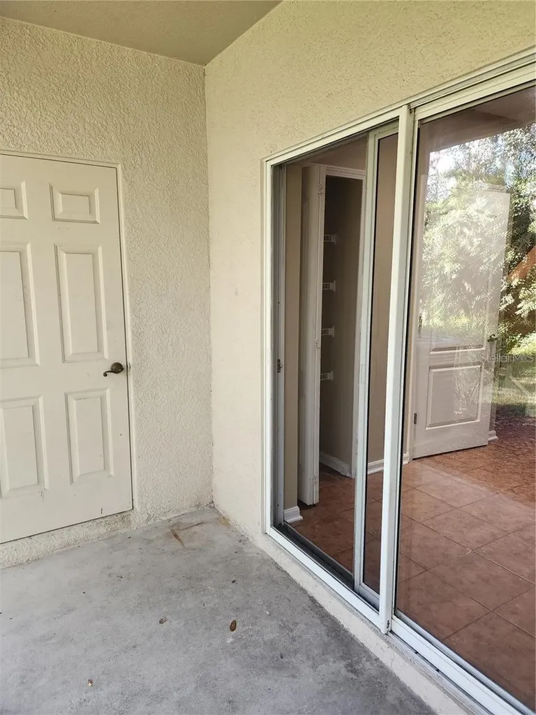 15924 Fishhawk Creek Lane Lithia FL 33547