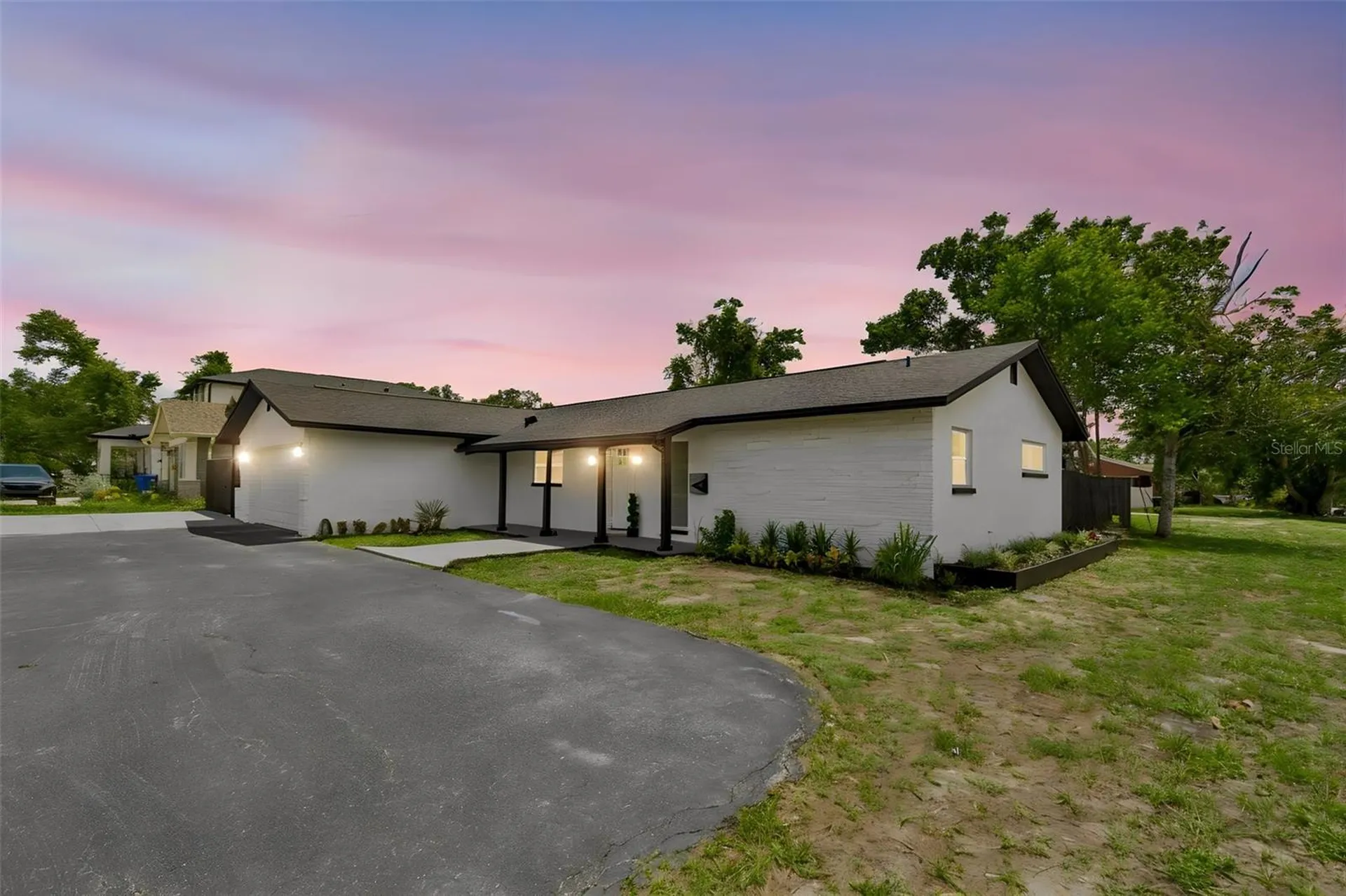1530 49th Street N St Petersburg FL 33710