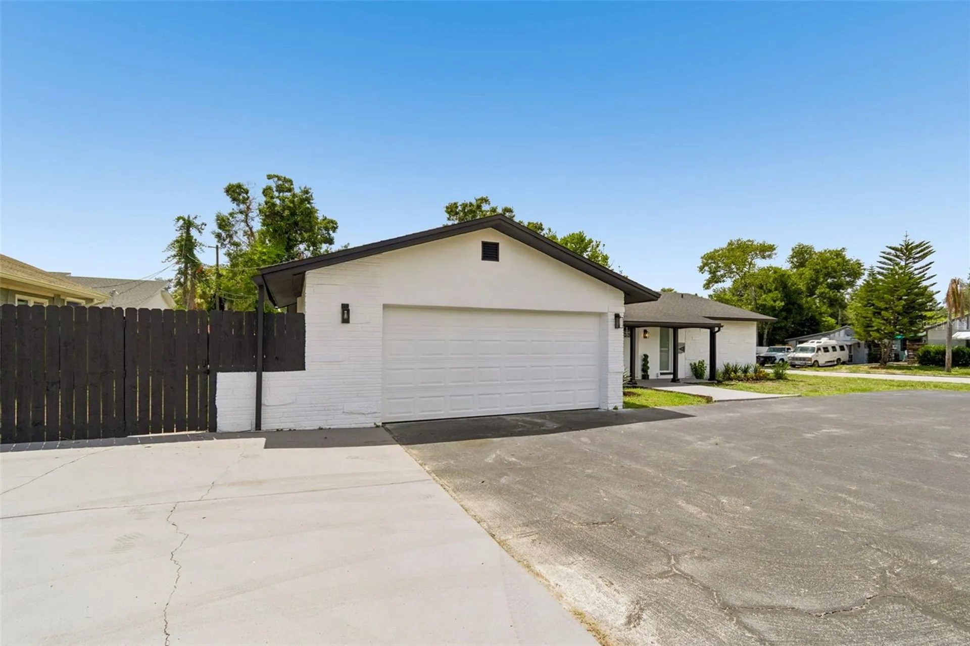 1530 49th Street N St Petersburg FL 33710