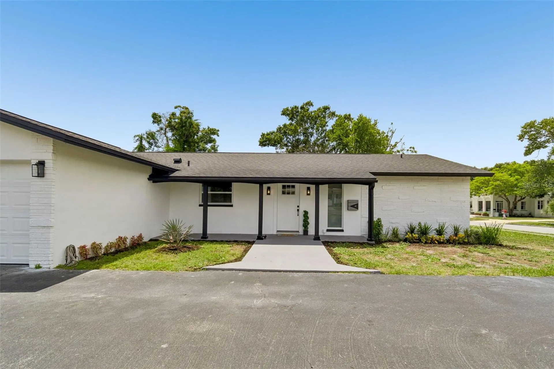 1530 49th Street N St Petersburg FL 33710