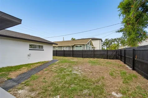 1530 49th Street N St Petersburg FL 33710