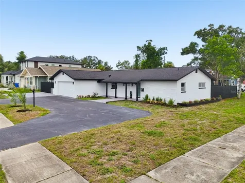 1530 49th Street N St Petersburg FL 33710