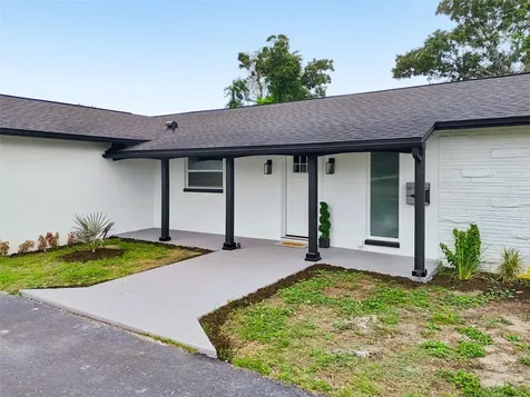 1530 49th Street N St Petersburg FL 33710