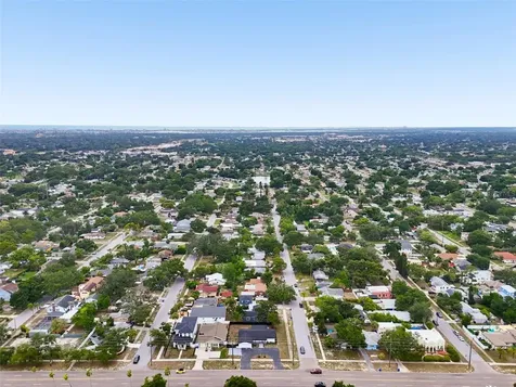 1530 49th Street N St Petersburg FL 33710