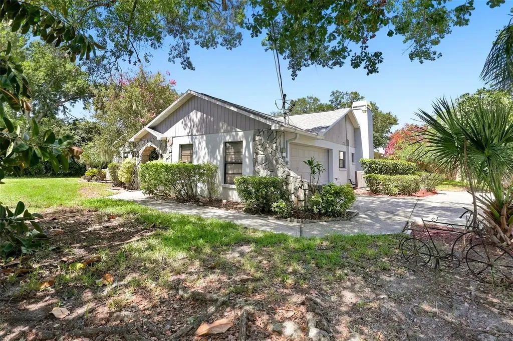 10028 Kenda Drive Riverview FL 33578