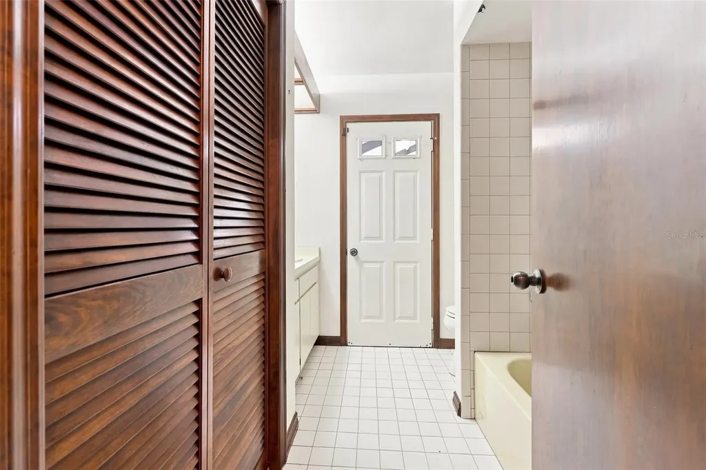 10028 Kenda Drive Riverview FL 33578