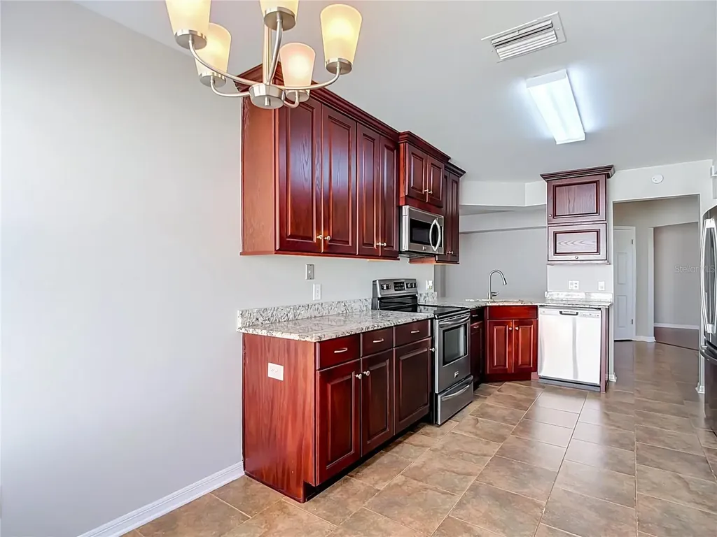 9718 Pleasant Run Way Tampa FL 33647