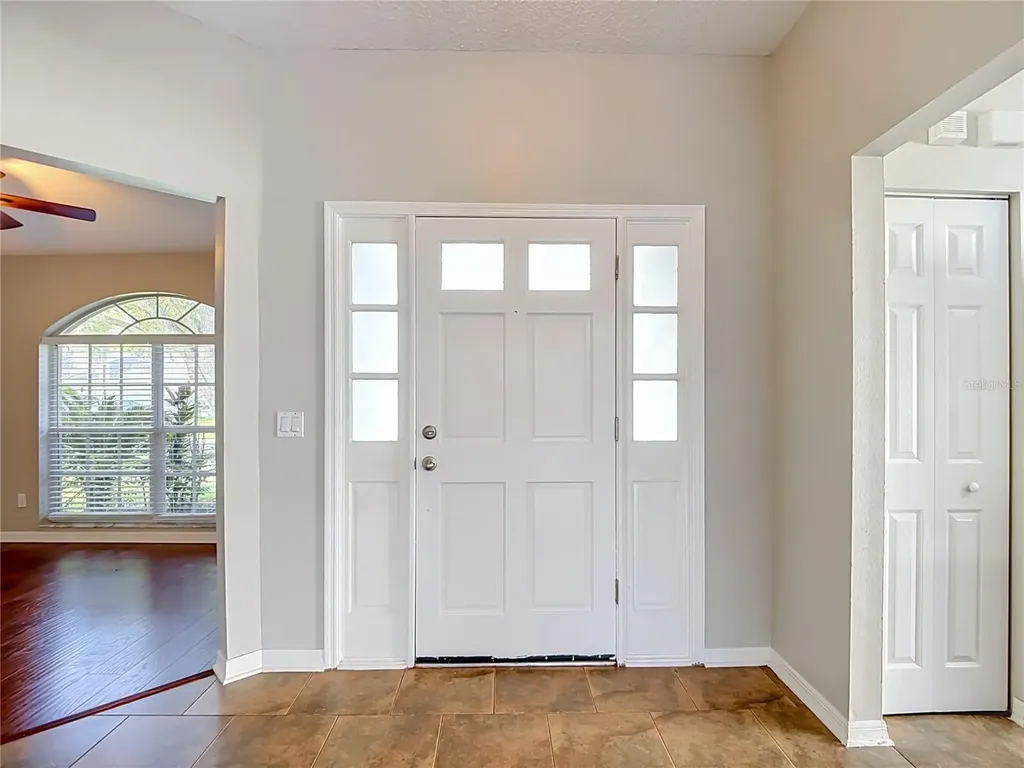9718 Pleasant Run Way Tampa FL 33647