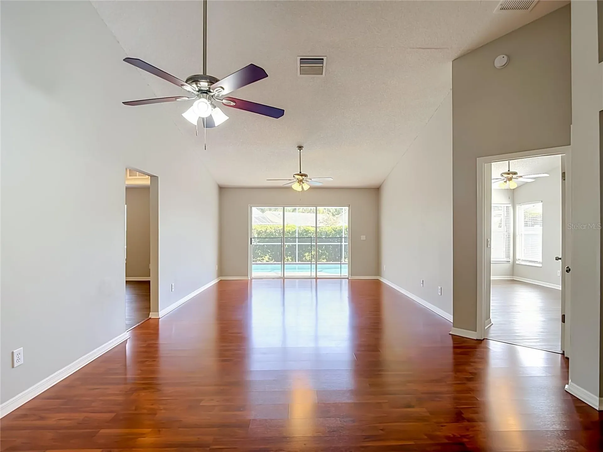 9718 Pleasant Run Way Tampa FL 33647