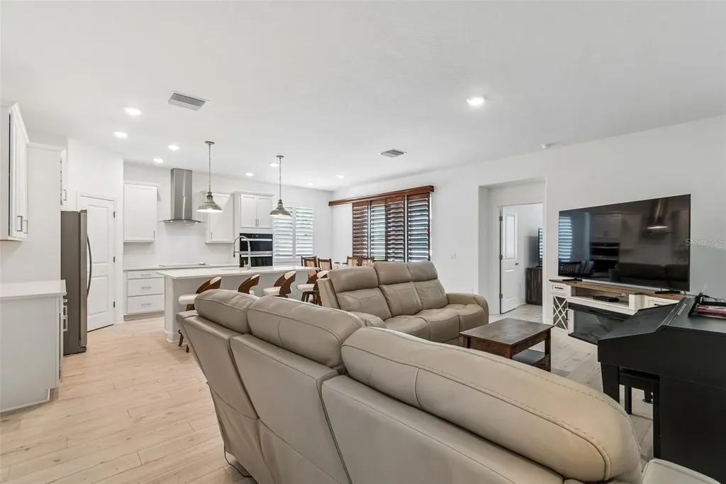 283 Sand Crane Way Tarpon Springs FL 34689