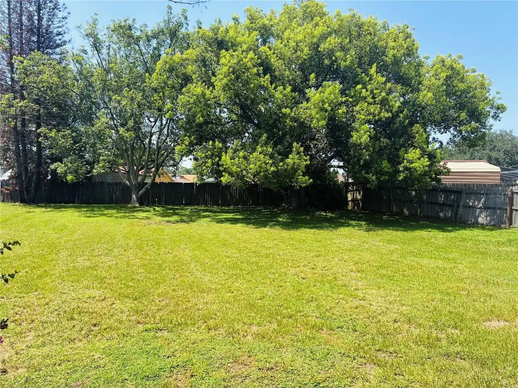 2704 Kendall Avenue Kissimmee FL 34744