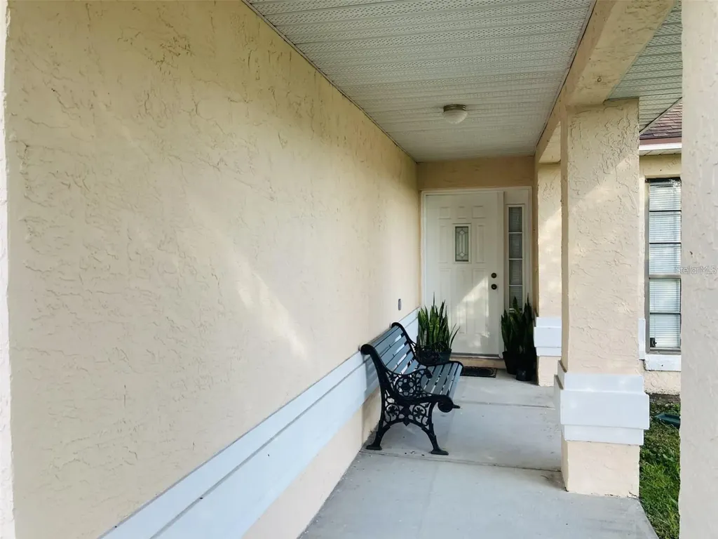 2704 Kendall Avenue Kissimmee FL 34744