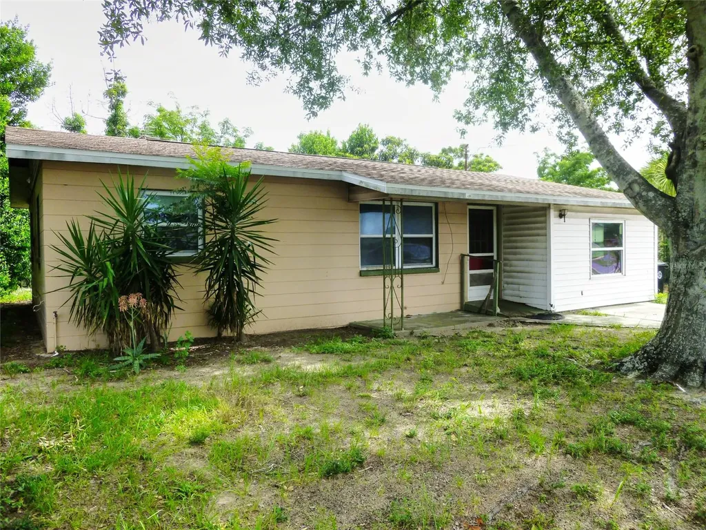 12 Hwy 630 W Frostproof FL 33843