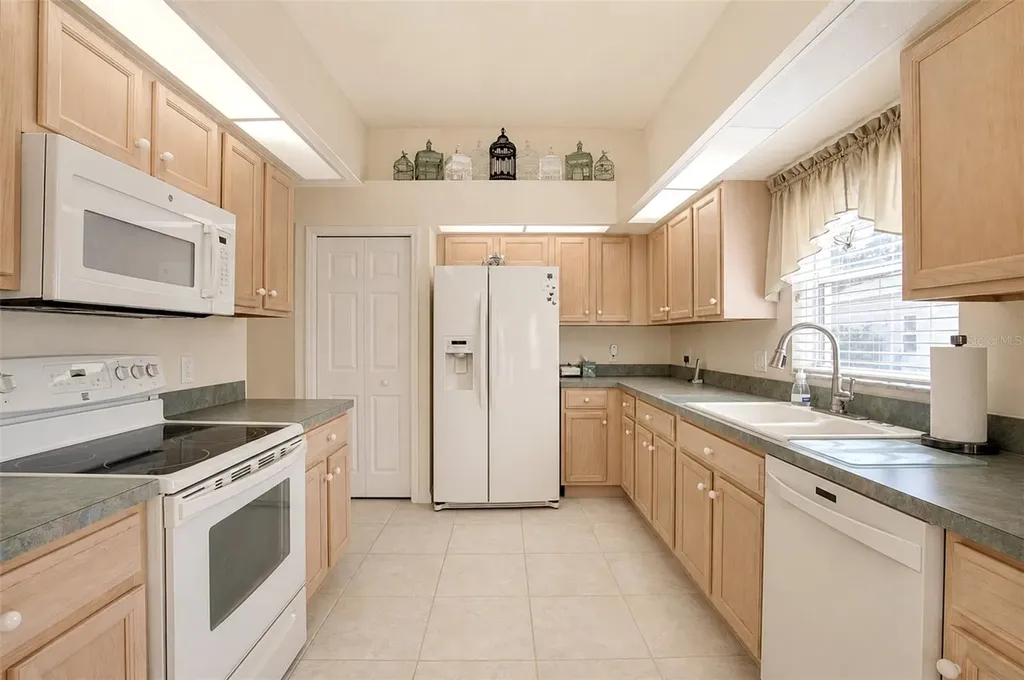 18601 Queen Brooks Court Hudson FL 34667