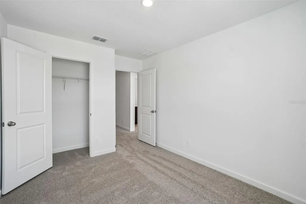 7556 Deer Valley Circle Tampa FL 33635