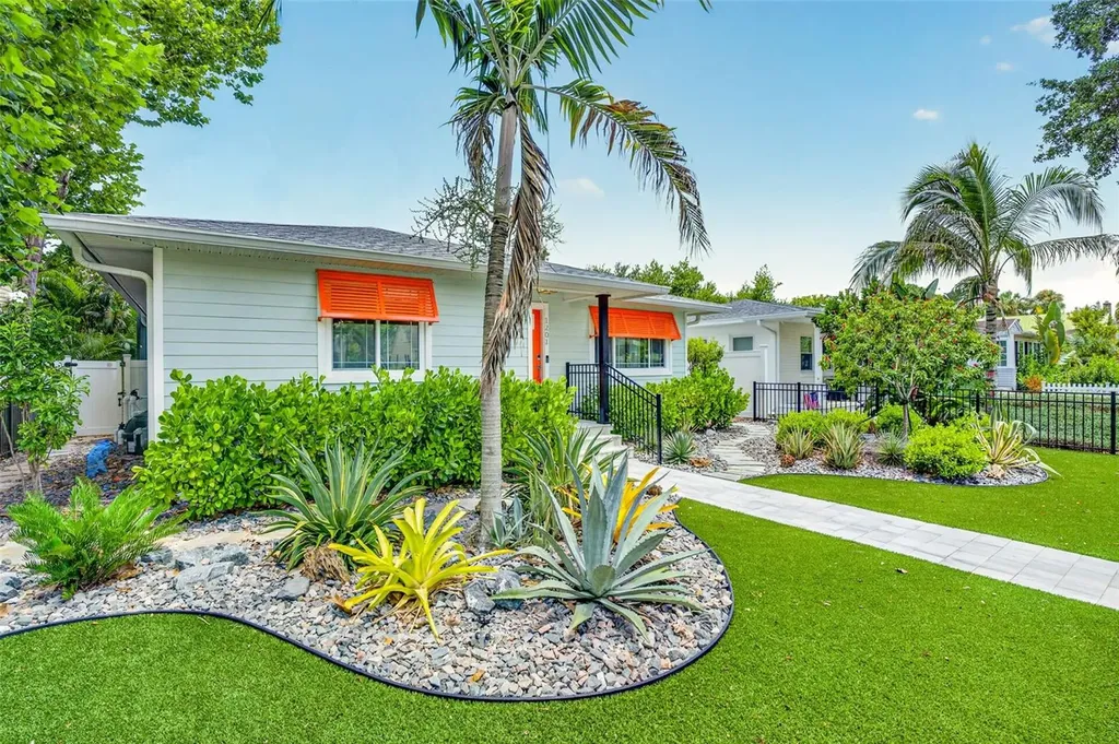 1201 15th Street N St Petersburg FL 33705
