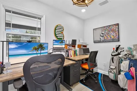 1201 15th Street N St Petersburg FL 33705