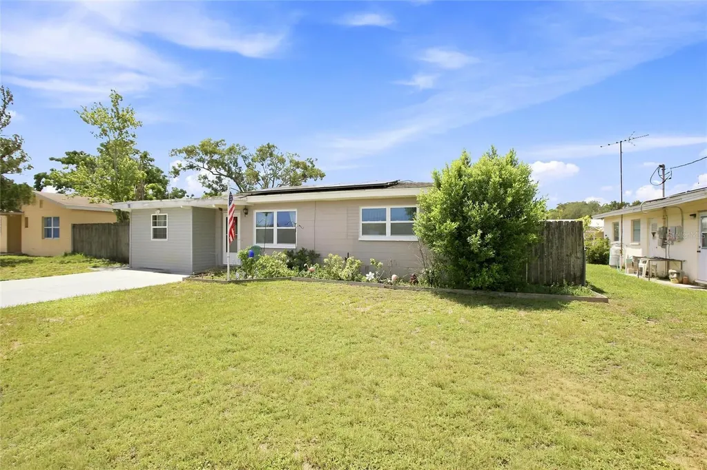 703 W Palmetto Street Avon Park FL 33825