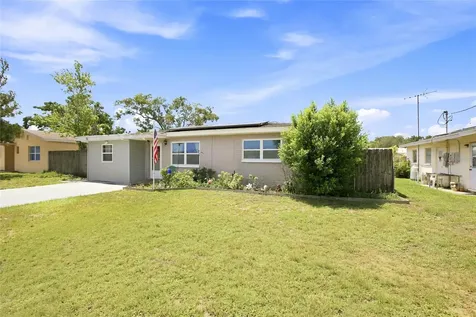 703 W Palmetto Street Avon Park FL 33825