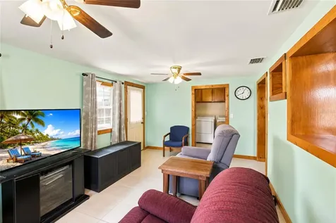 703 W Palmetto Street Avon Park FL 33825