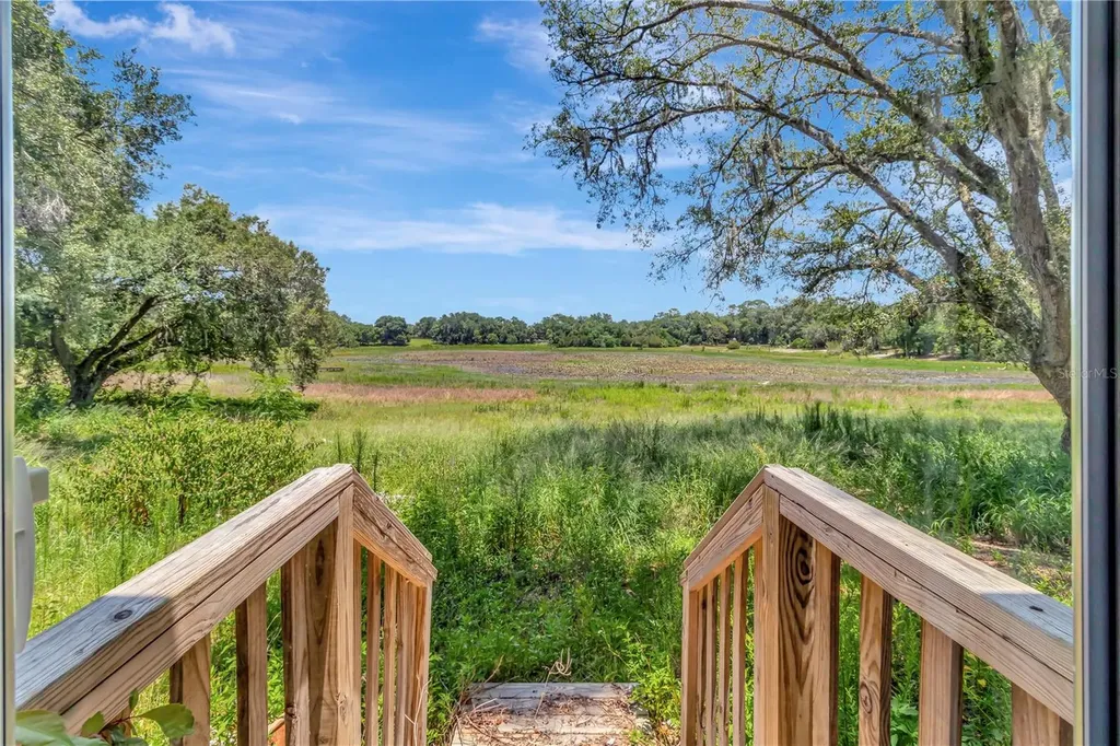 16280 SE 172nd Place Weirsdale FL 32195