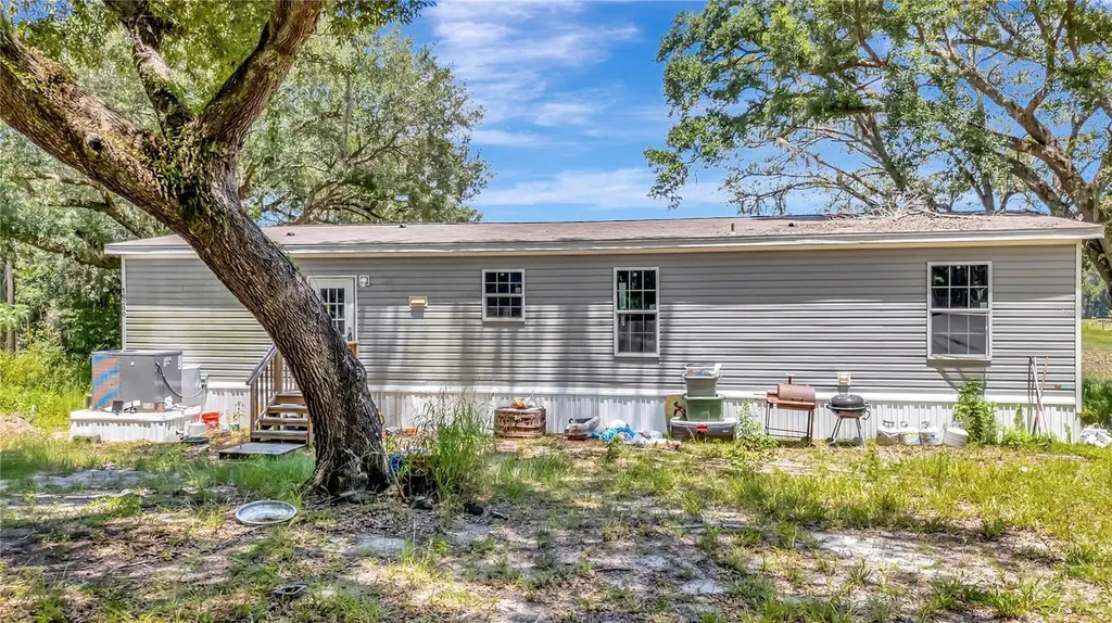 16280 SE 172nd Place Weirsdale FL 32195