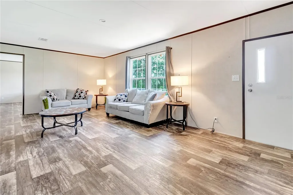 16280 SE 172nd Place Weirsdale FL 32195