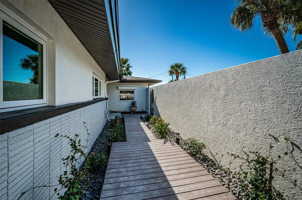 510 55th Avenue St Pete Beach FL 33706