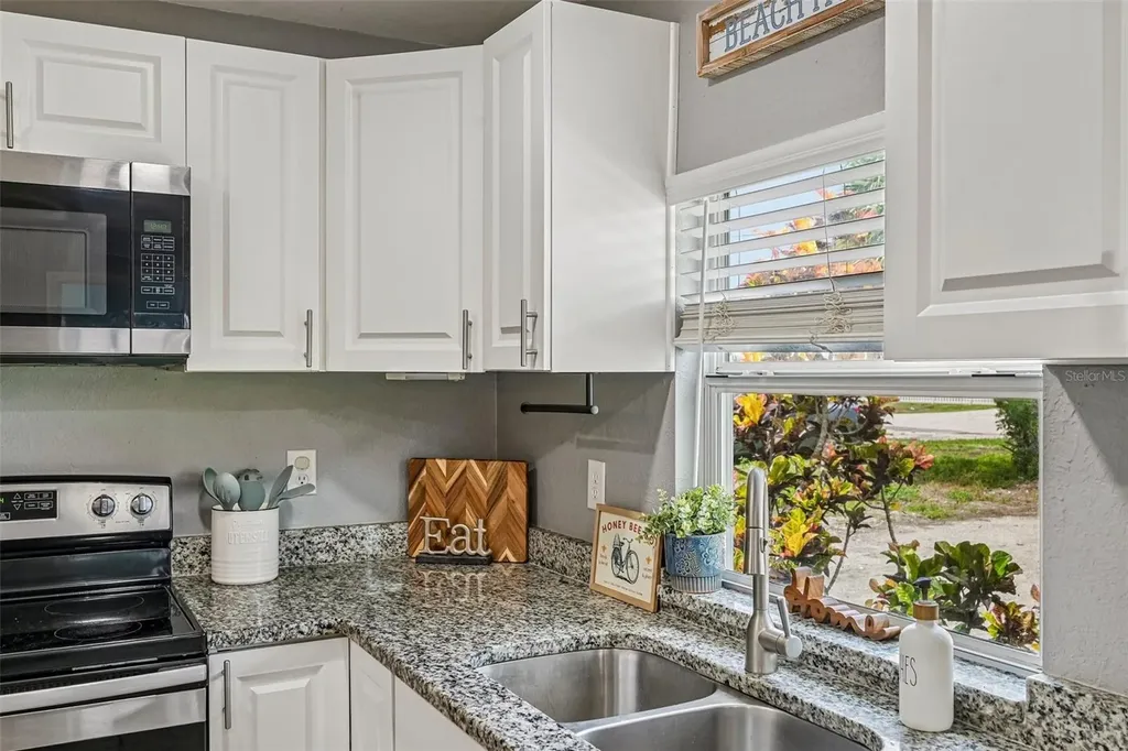 5021 20th Street Ct E Bradenton FL 34203