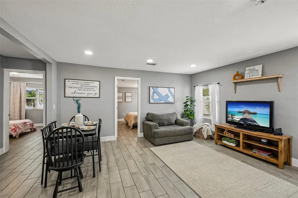 5021 20th Street Ct E Bradenton FL 34203