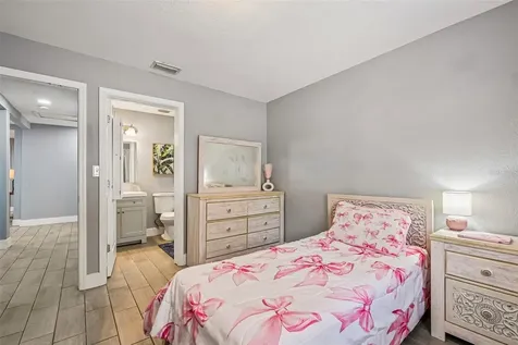 5021 20th Street Ct E Bradenton FL 34203