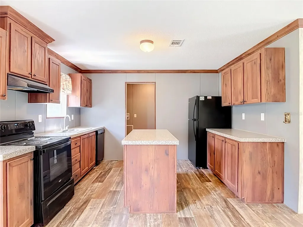 40628 Palm Drive Eustis FL 32736