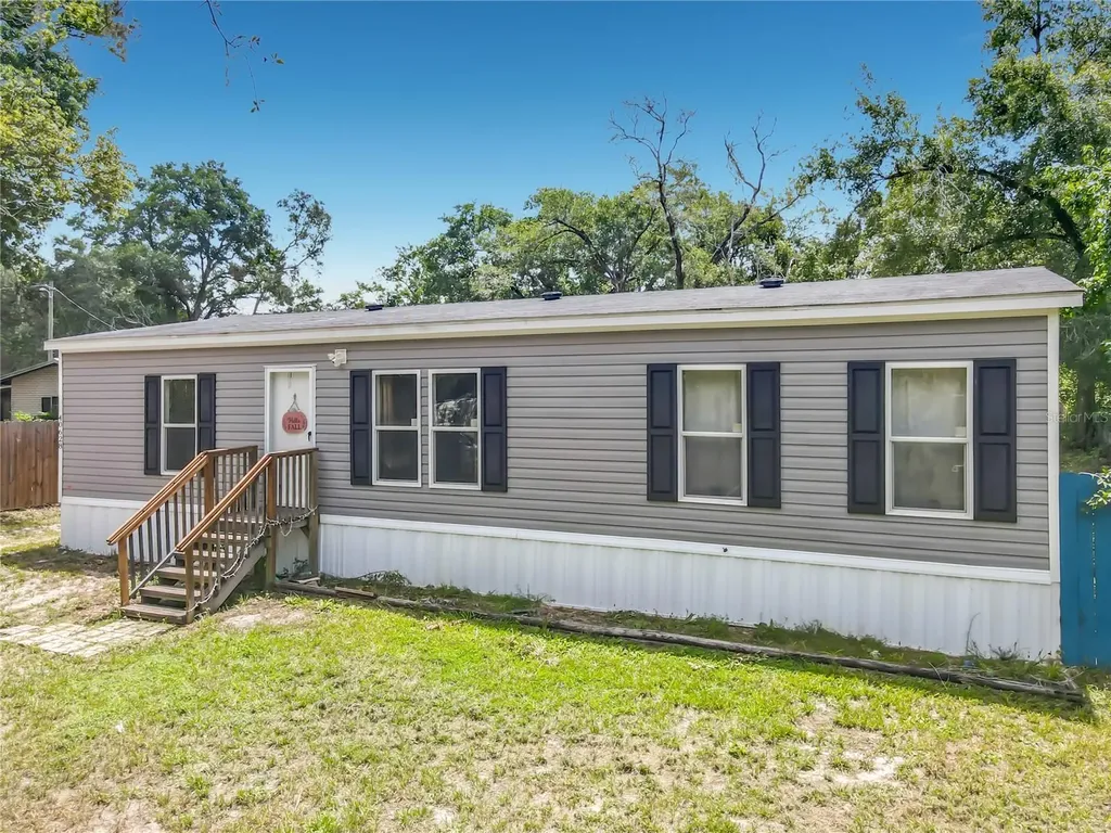 40628 Palm Drive Eustis FL 32736