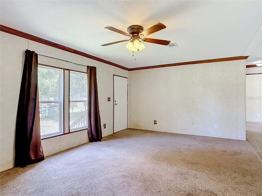 40628 Palm Drive Eustis FL 32736