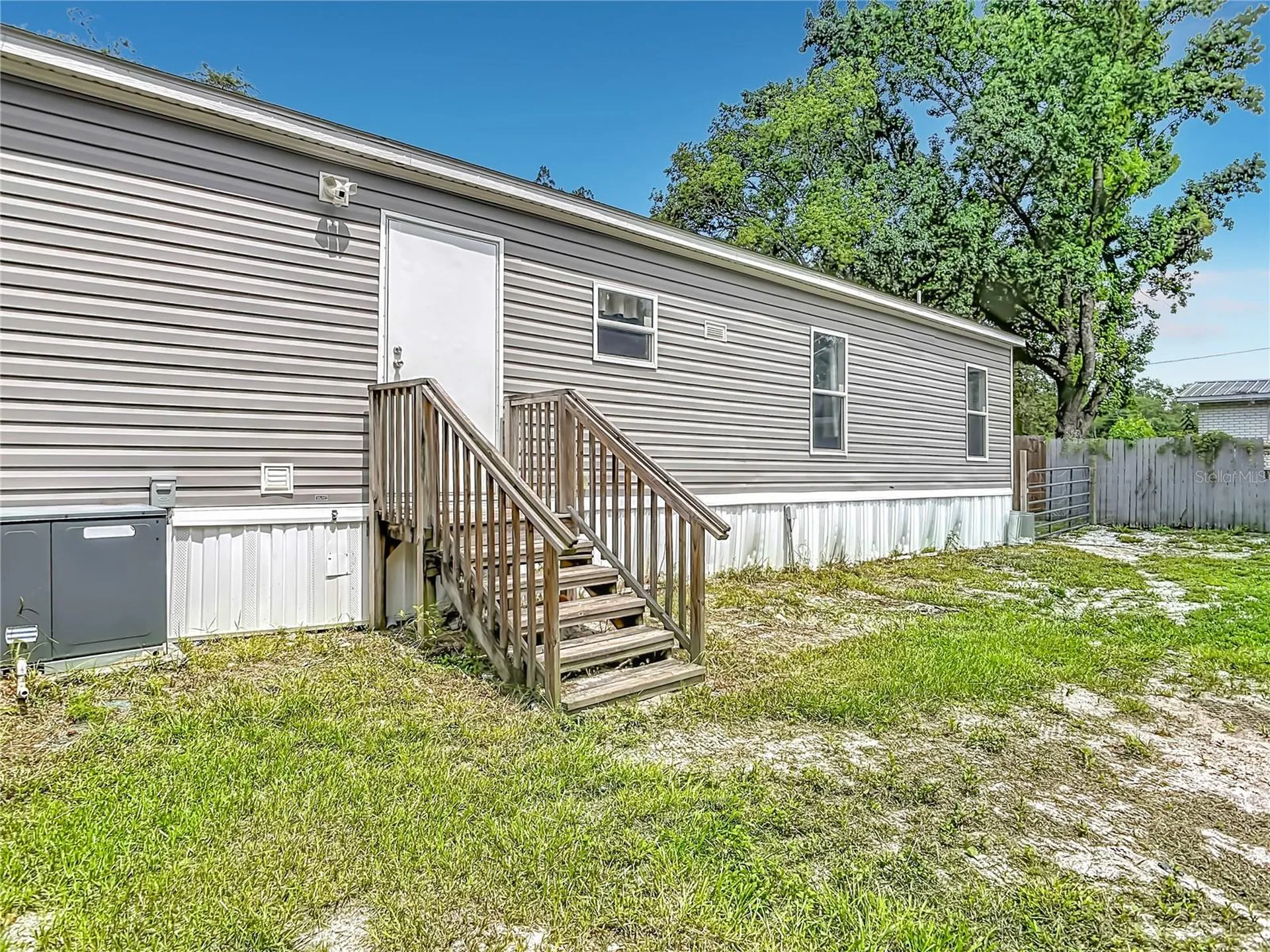 40628 Palm Drive Eustis FL 32736