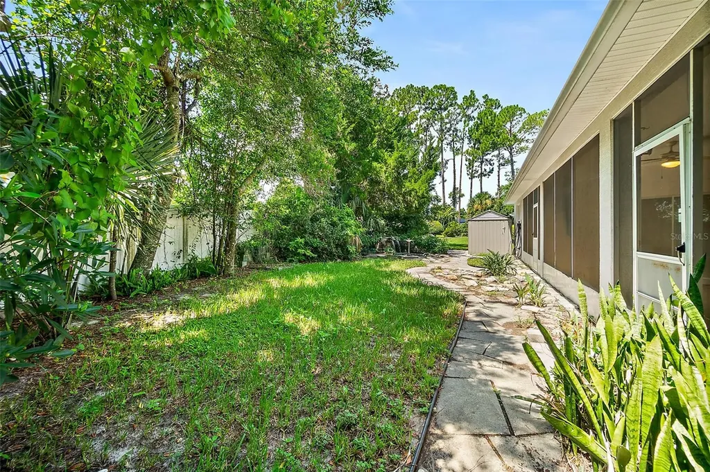 25 Fenimore Lane Palm Coast FL 32137