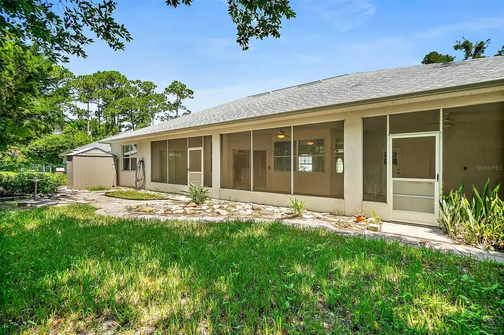 25 Fenimore Lane Palm Coast FL 32137