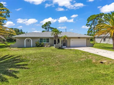 18521 Quaint Avenue Port Charlotte FL 33948