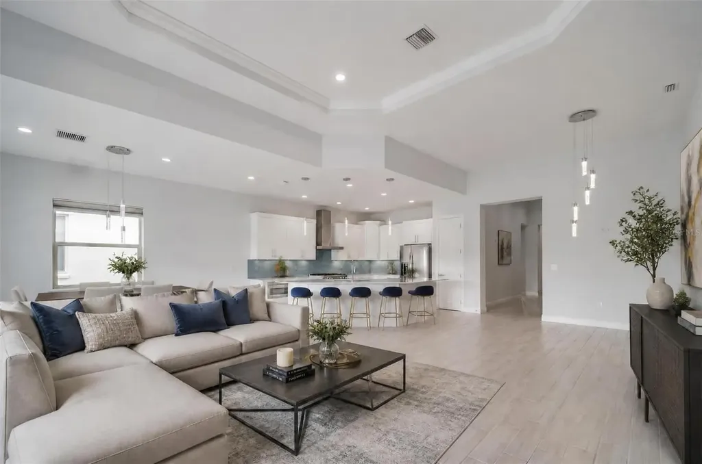 10481 Royal Cypress Way Orlando FL 32836