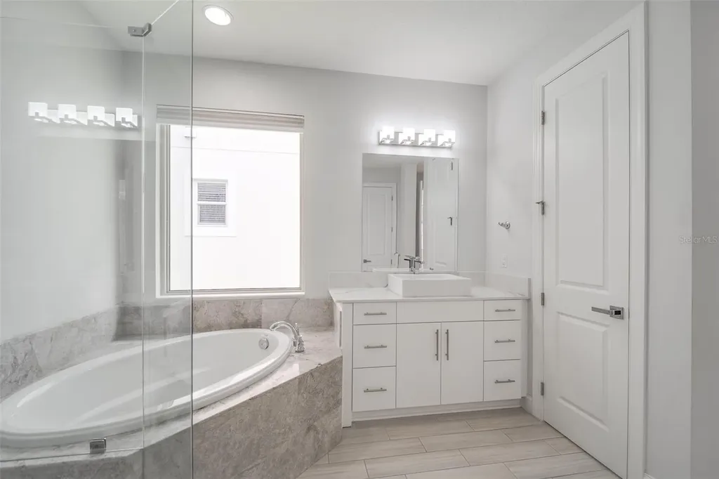 10481 Royal Cypress Way Orlando FL 32836