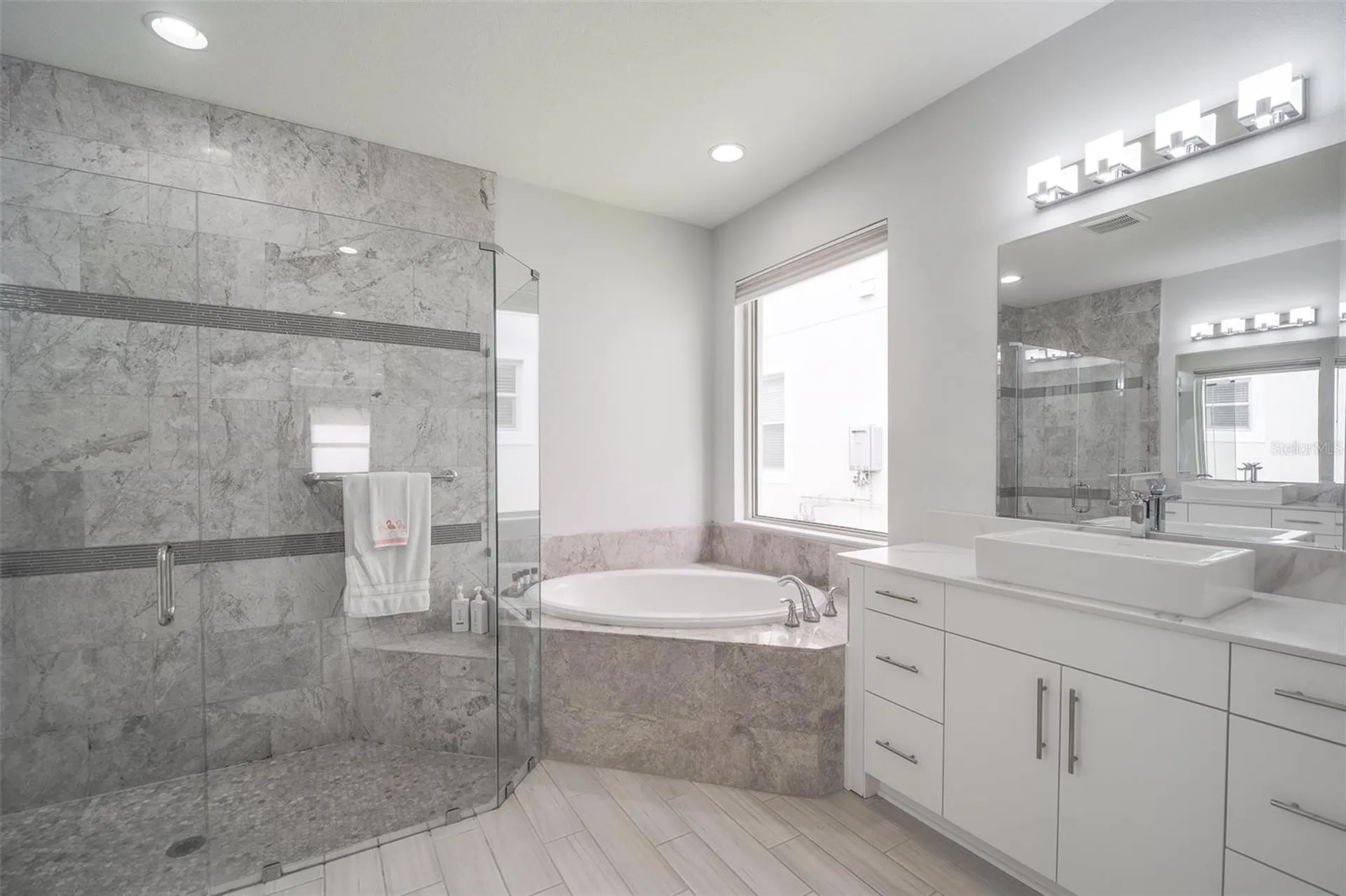 10481 Royal Cypress Way Orlando FL 32836