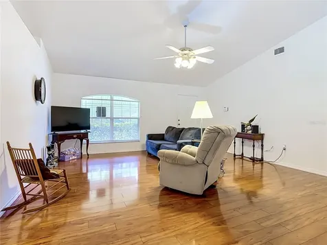 517 Illinois Avenue St Cloud FL 34769