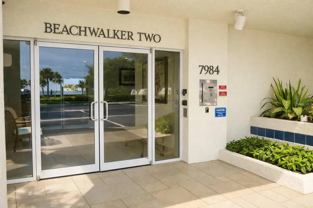 7984 Sailboat Key Boulevard S St Petersburg FL 33707